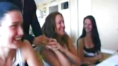 Velha vídeo pornô gratuitamente professora suja gosta de buceta adolescente apertada
